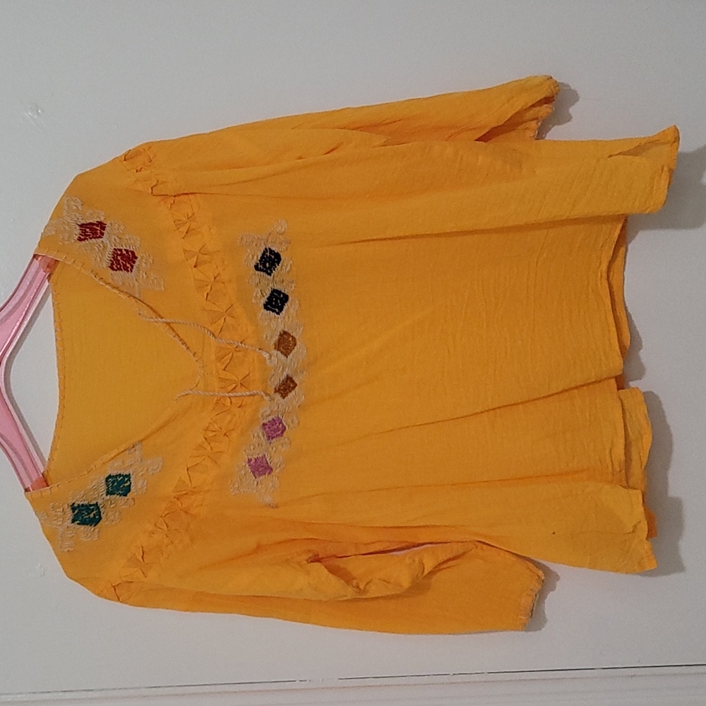 Embroidered  blouse top traditional made in Mexico
